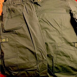 Two sets of WonderWink WonderFlex scrubs 2x top/xl bottoms